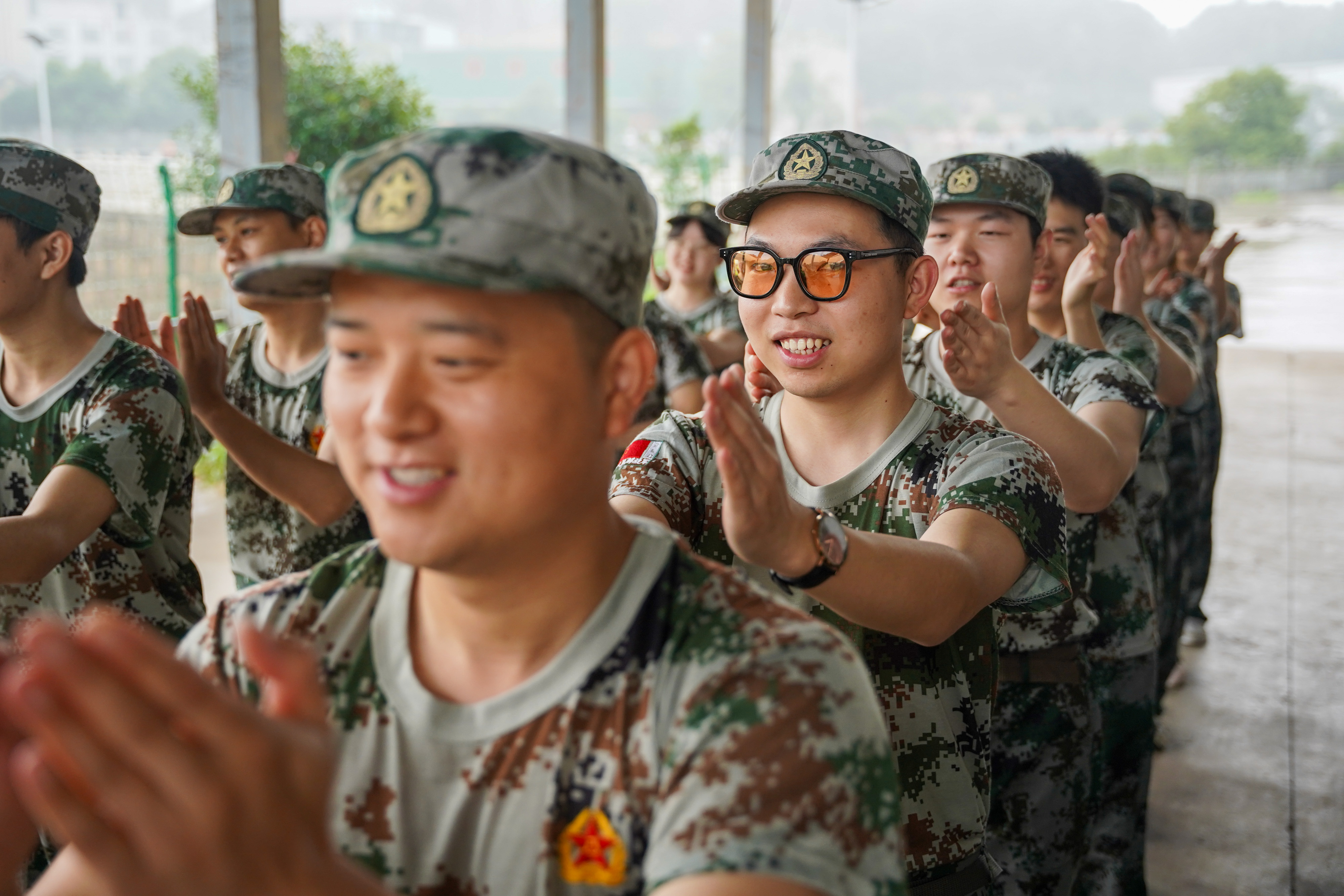 團(tuán)隊(duì)拓展 (2).jpg 團(tuán)隊(duì)拓展 (2).jpg